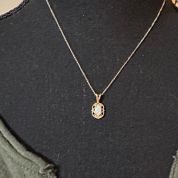 Beautiful 14 ct Vintage Oval Style Gold Fire Opal Birthstone 9" Necklace - Picture 4 of 6